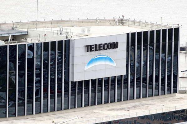 El Gobierno aproboacute fusioacuten de las operadoras Telecom y Cablevisioacuten