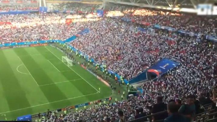 Video- A pesar de la eliminacioacuten la gente alentoacute a los jugadores