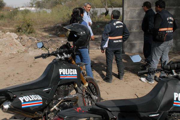 Sujeto va a juicio por asesinar a cuchilladas a su esposa en presencia del hijo de ambos de 12 antildeos