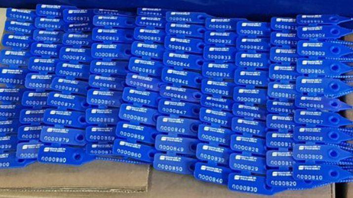 Desbaratan una banda que vendiacutea viandas con habilitaciones vencidas