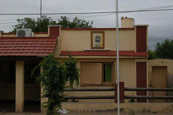 Padre e hija enfrentados por cargos penales de agresiones mutuas hasta con uso de cuchillos