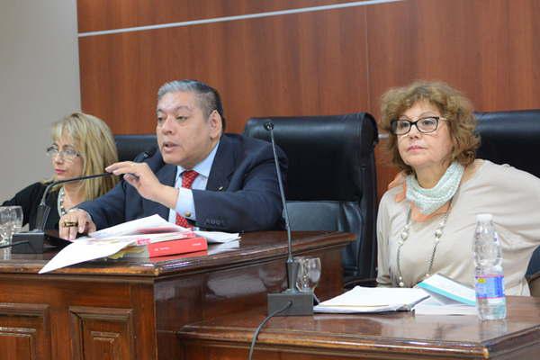 Una pena ejemplar ante  casos de violencia de geacutenero