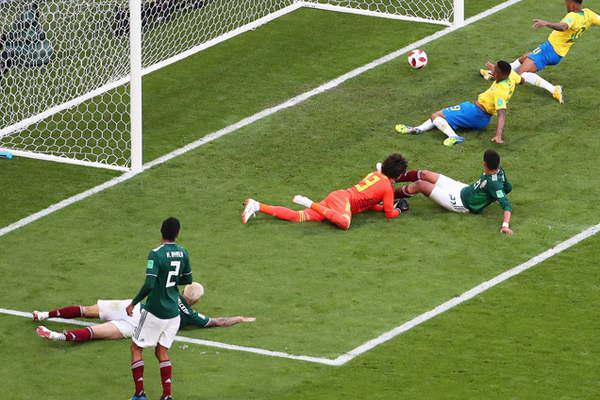 Brasil fue soacutelido ante Meacutexico