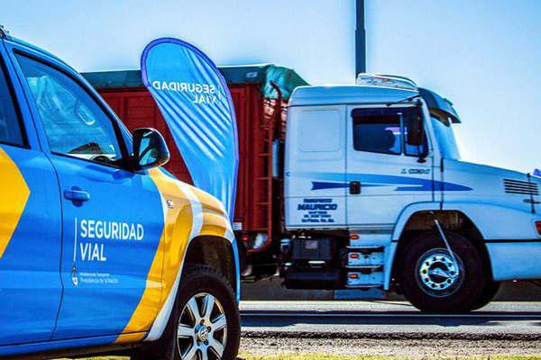 Restringiraacuten la circulacioacuten de camiones en las rutas por el proacuteximo fin de semana largo