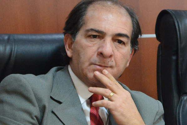 Condenan a doce antildeos de caacutercel a sujeto por abusar de dos sobrinos abandonados por sus padres