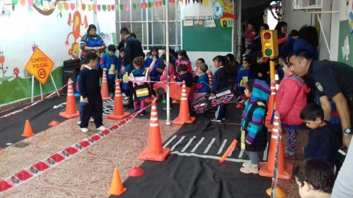 Continuacutean las charlas sobre educacioacuten vial en Jardines de Infantes