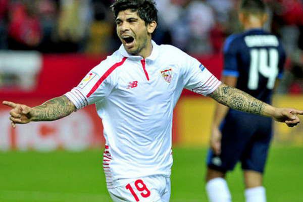 Sevilla busca retener al volante creativo argentino Eacutever Banega