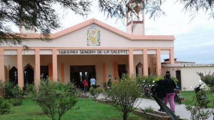 Delincuentes ingresaron a robar en una iglesia