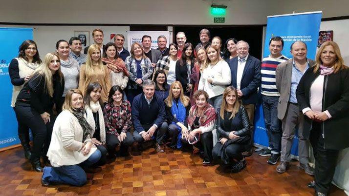 Sesionoacute en Coacuterdoba el Consejo Federal de Nintildeez Adolescencia y Familia