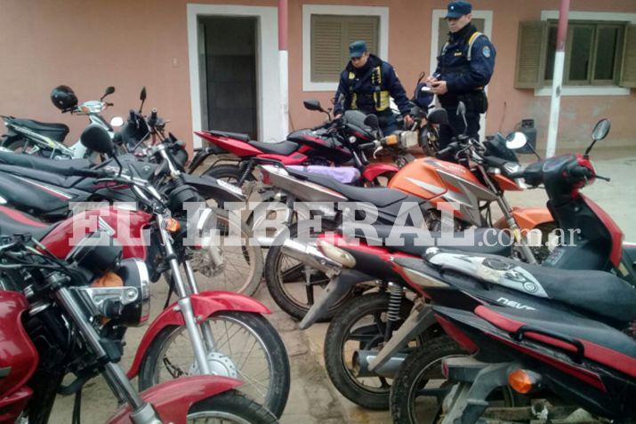 Los rodados incautados quedaron alojados en dependencias de la Comisaría de la ciudad de Pinto