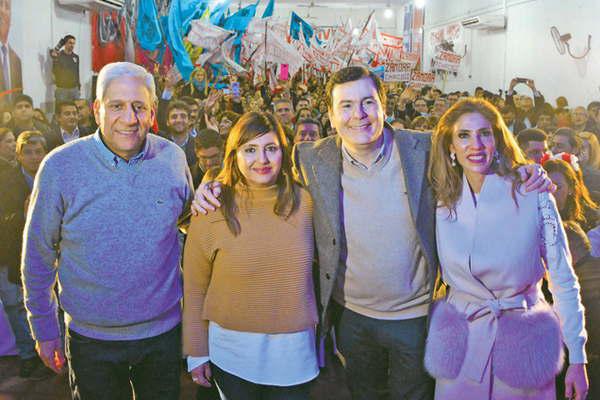 El Frente Ciacutevico presentoacute a Norma Fuentes como candidata a intendente de la Capital