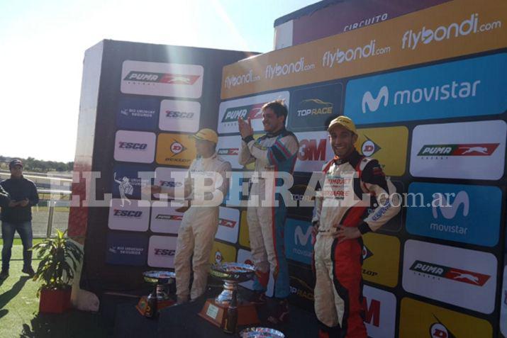 El piloto santiagueño Eduardo Maidana ganó la final del Top Race Junior en Las Termas de Río Hondo
