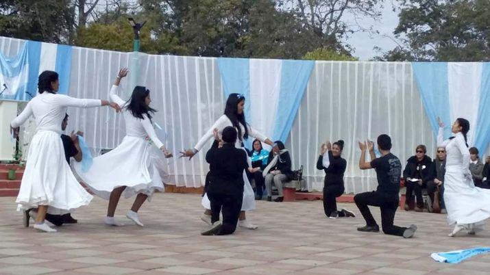 Loreto festejoacute la Independencia con un multitudinario acto