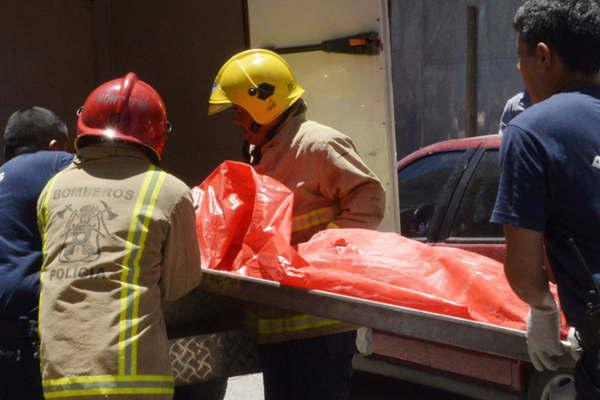Encontroacute a su sobrino en la terraza de la casa sin vida