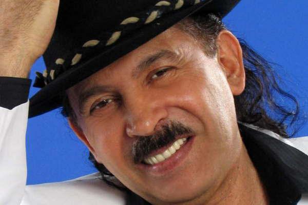 El Maestro Antonio Riacuteos viene al Club San Carlos de La Banda a dar clase  