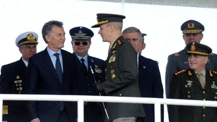 El Gobierno dispuso un aumento salarial del 20-en-porciento- para las Fuerzas Armadas