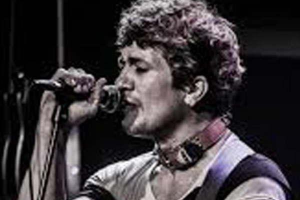 Su historia exitosa con el rock desde los 17 antildeos