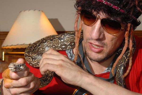 El diacutea que comproacute una lampalagua loretana y acaboacute mordido