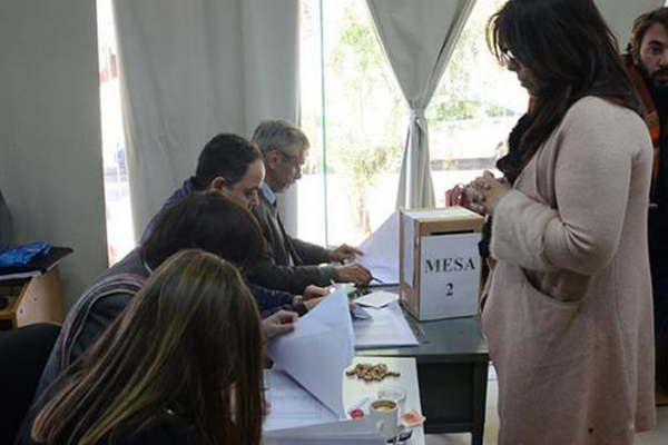 Barrionuevo reelegido presidente del Colegio de Abogados