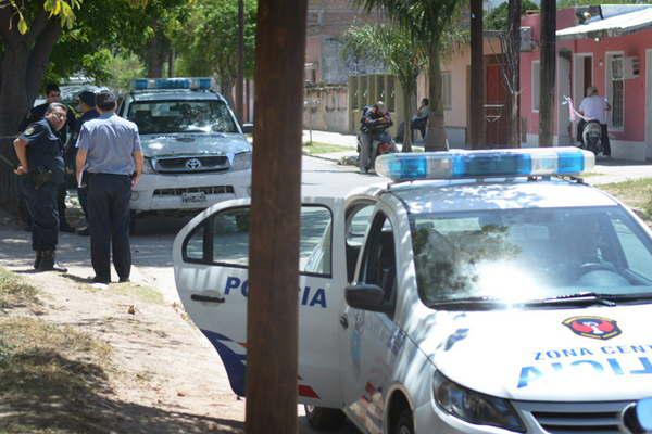 Empresario sufrioacute el robo de 9500 y un cheque desde su camioneta