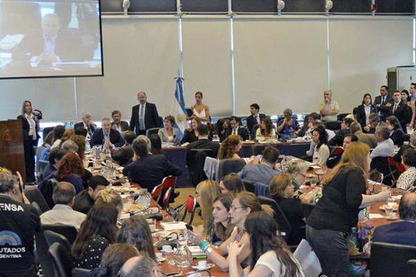 Aborto- quieacutenes son los invitados a la tercera audiencia de debate