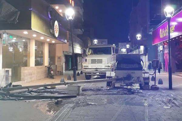 Labran actas a empresa que se excedioacute una hora en su trabajo en zona ceacutentrica