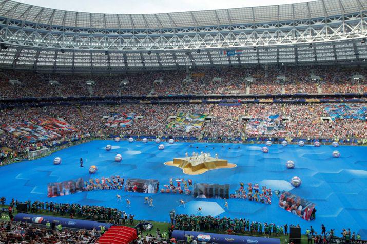 Will Smith Nicky Jam y Era Istrefi en el cierre del Mundial