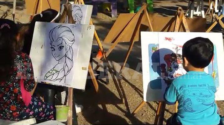 Los niños demuestran todo su talento con la pintura