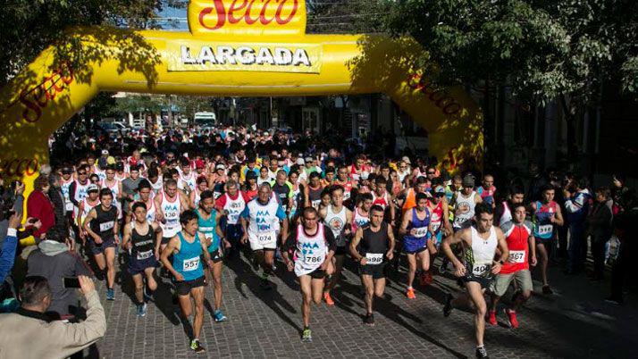 Con 800 participantes el Maratoacuten ldquoDos ciudadesrdquo tuvo una exitosa cuarta edicioacuten