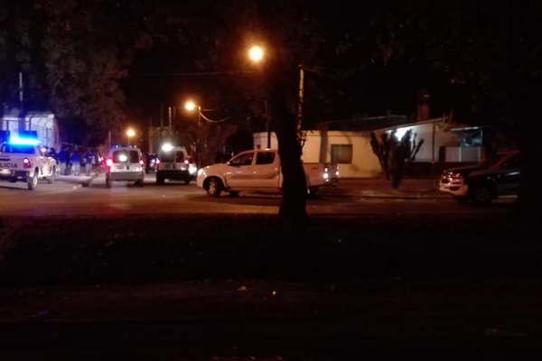 Cabo de policiacutea realizaba una fiesta clandestina en su casa con 150 personas 