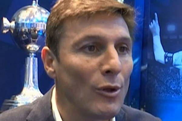 Javier Zanetti estaacute a favor de un proyecto a largo plazo