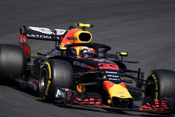Ricciardo fue el maacutes raacutepido en los ensayos