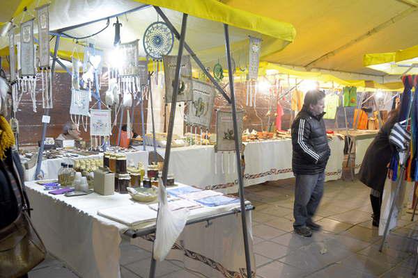 Las Chismosas muestra una variedad de productos artesanales 