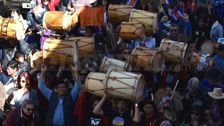 La Marcha de los Bombos fue declarada de interés cultural por el Parlasur