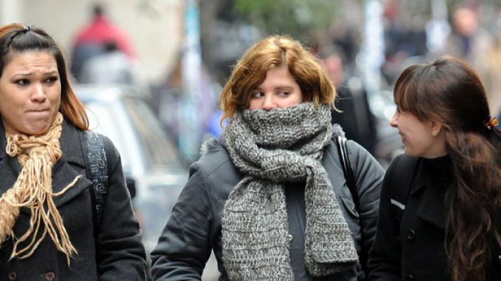 El friacuteo se apodera de la semana de Santiago