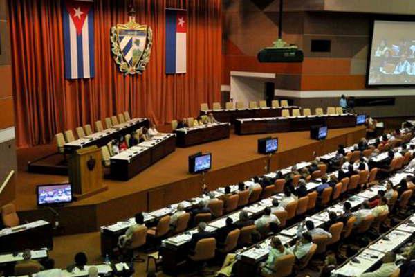 Cuba saca el teacutermino comunismo en la reforma constitucional