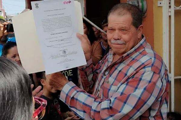 Asesinan al alcalde electo de Michoacaacuten