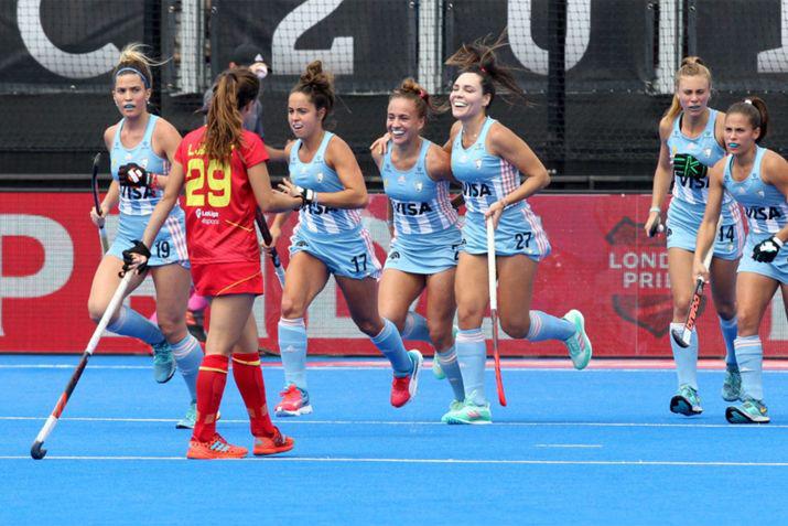 Las argentinas revirtieron el partido tras la apertura del marcador a cargo de las españolas
