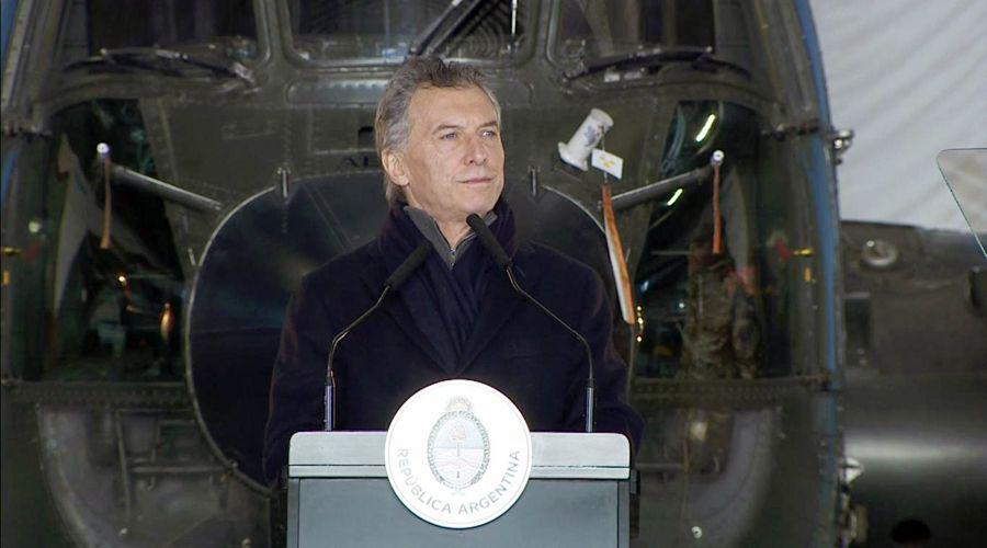 Macri anuncioacute la reconversioacuten de las Fuerzas Armadas
