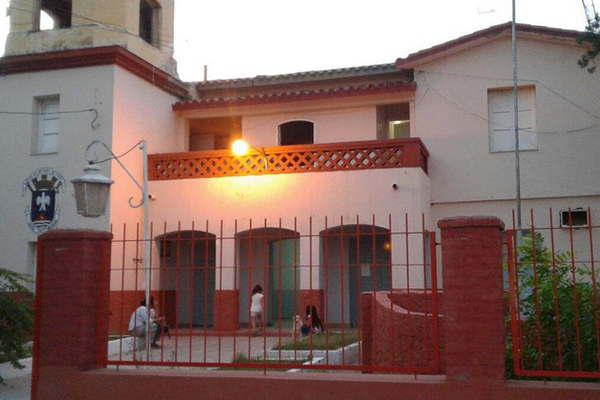 Empleada infiel de un hotel le roboacute 2 mil pesos y 200 doacutelares a una turista