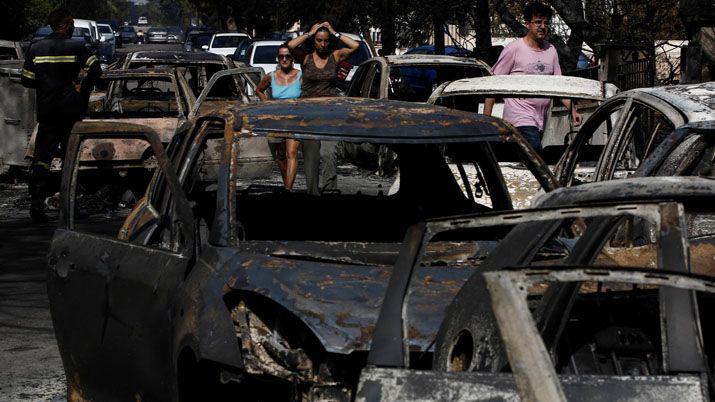 VIDEO  Los incendios en Grecia causan al menos 74 muertos
