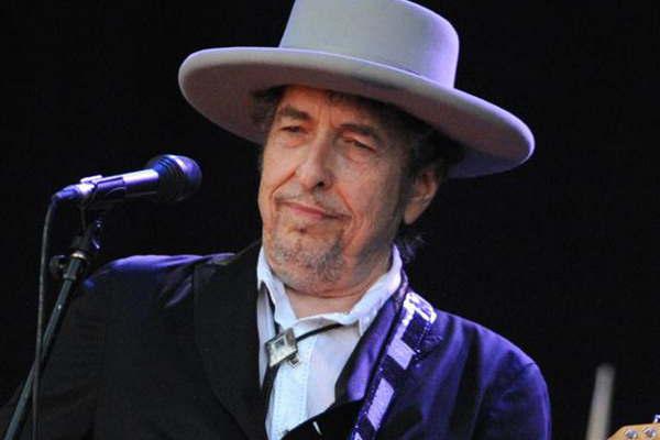 Subastan por 30000 doacutelares una carta escrita por Bob Dylan 