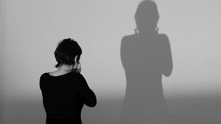 Denuncioacute que su ex pareja la amenazoacute de muerte en la calle