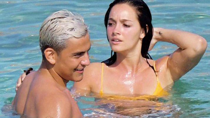 Poleacutemica por el exceso de Photoshop en una foto de Oriana y Dybala