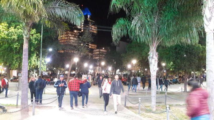 VIDEOS Miraacute coacutemo se vive la noche en las ciudades de Santiago del Estero