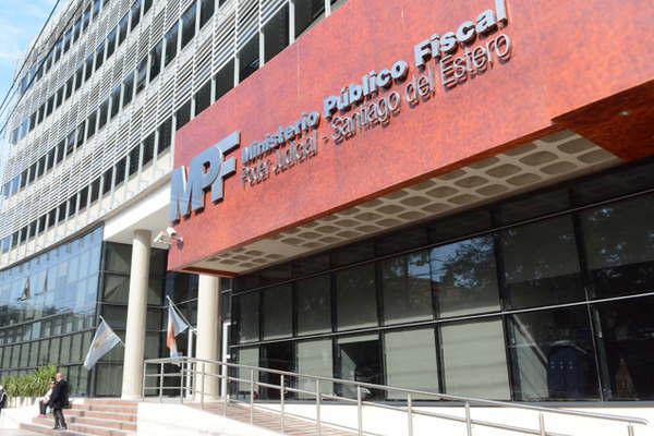 El aacuterbitro apresado por acosar a una nintildea dijo que no sabiacutea que era menor