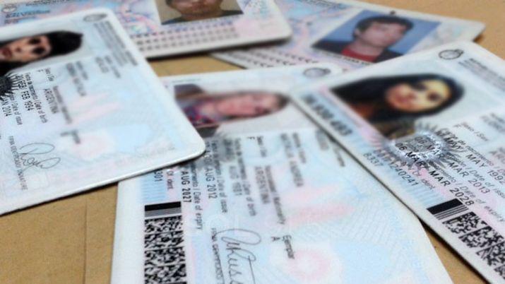 Roban maacutes de 100 DNI del Registro Civil de Monte Quemado