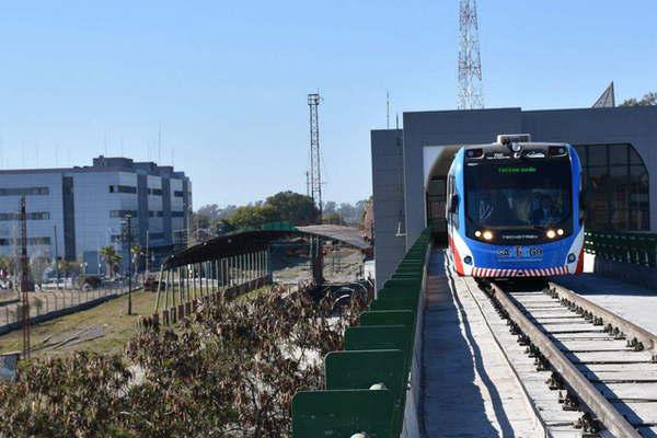 Santiago y La Banda ya estaacuten unidas por el Tren al Desarrollo