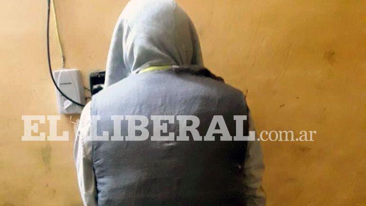 Fue detenido cuando intentaba robar elementos de un galpoacuten del Iosep