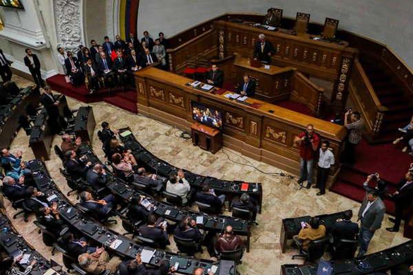 El Parlamento venezolano condena la desaparicioacuten forzada de diputado acusado por Nicolaacutes Maduro